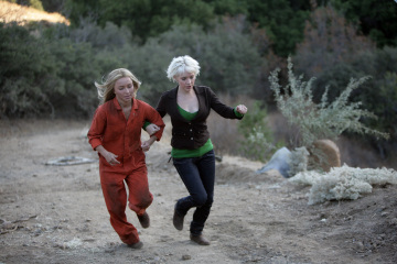 Still of Hayden Panettiere and Brea Grant in Herojai (2006)