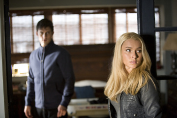 Still of Hayden Panettiere and Milo Ventimiglia in Herojai (2006)