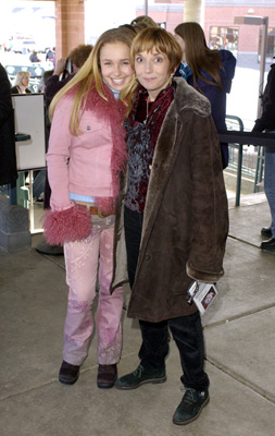Jane Anderson and Hayden Panettiere at event of Normal (2003)