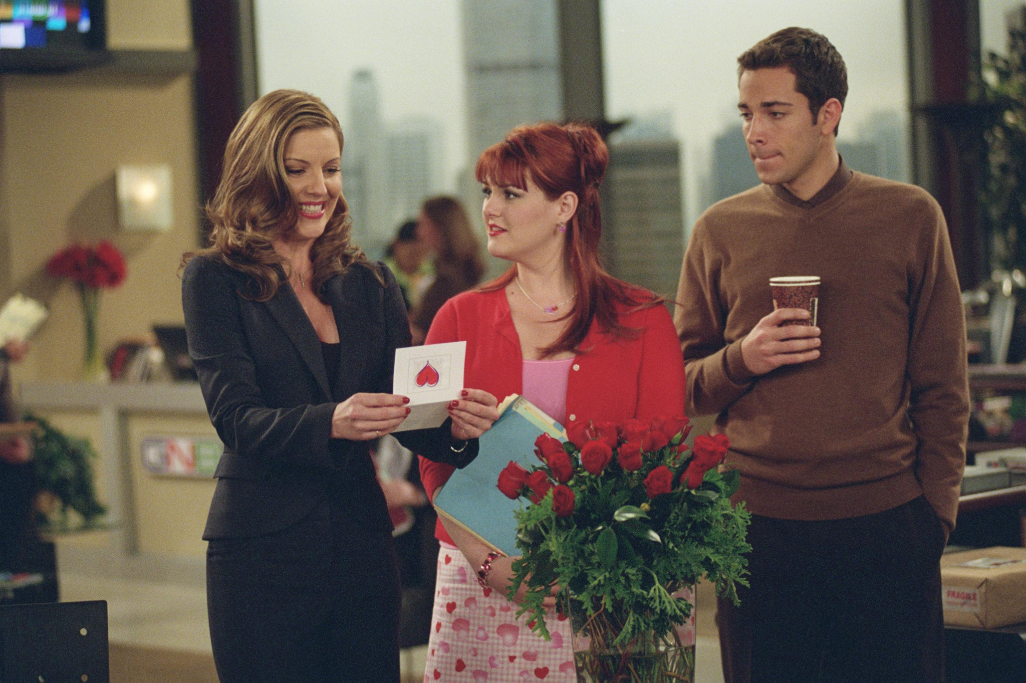 Still of Andrea Parker, Sara Rue and Zachary Levi in Less Than Perfect (2002)