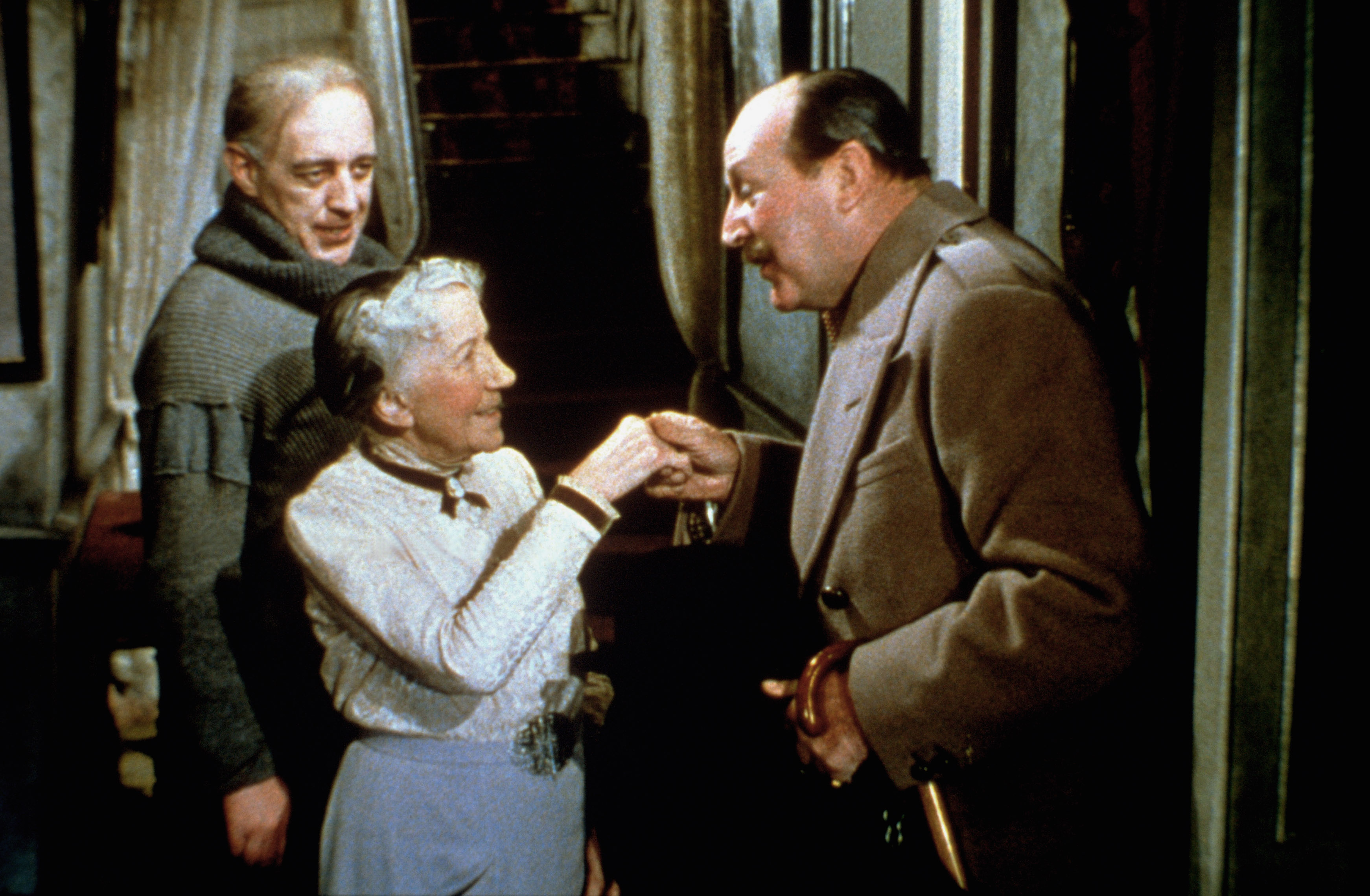 Still of Alec Guinness, Katie Johnson and Cecil Parker in The Ladykillers (1955)