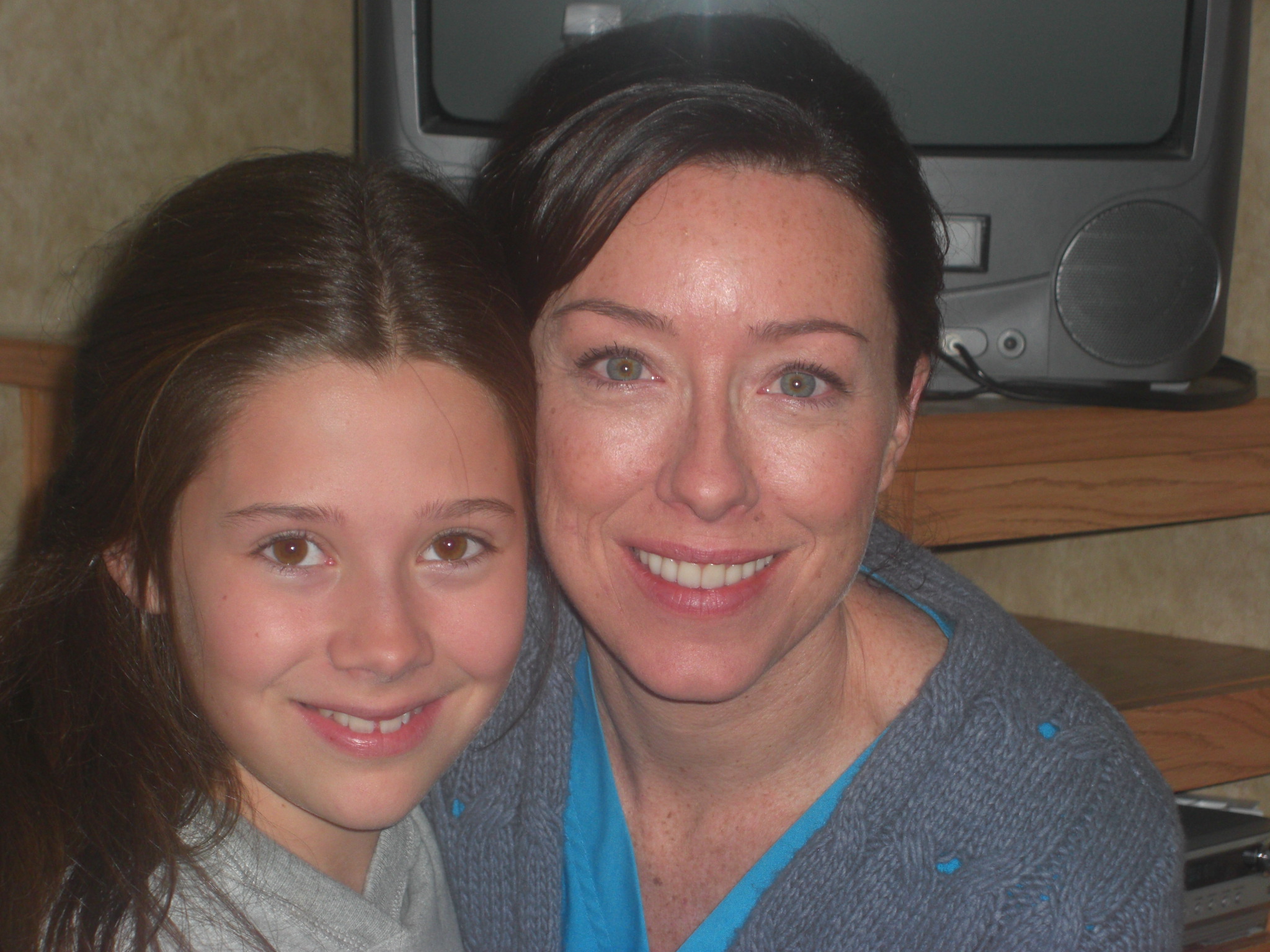 Natasha and Molly Parker on the set of 