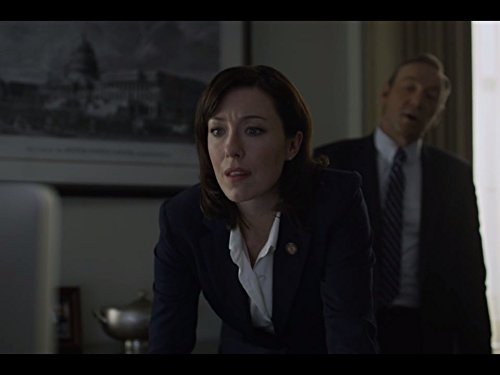 Still of Kevin Spacey and Molly Parker in Kortu Namelis (2013)