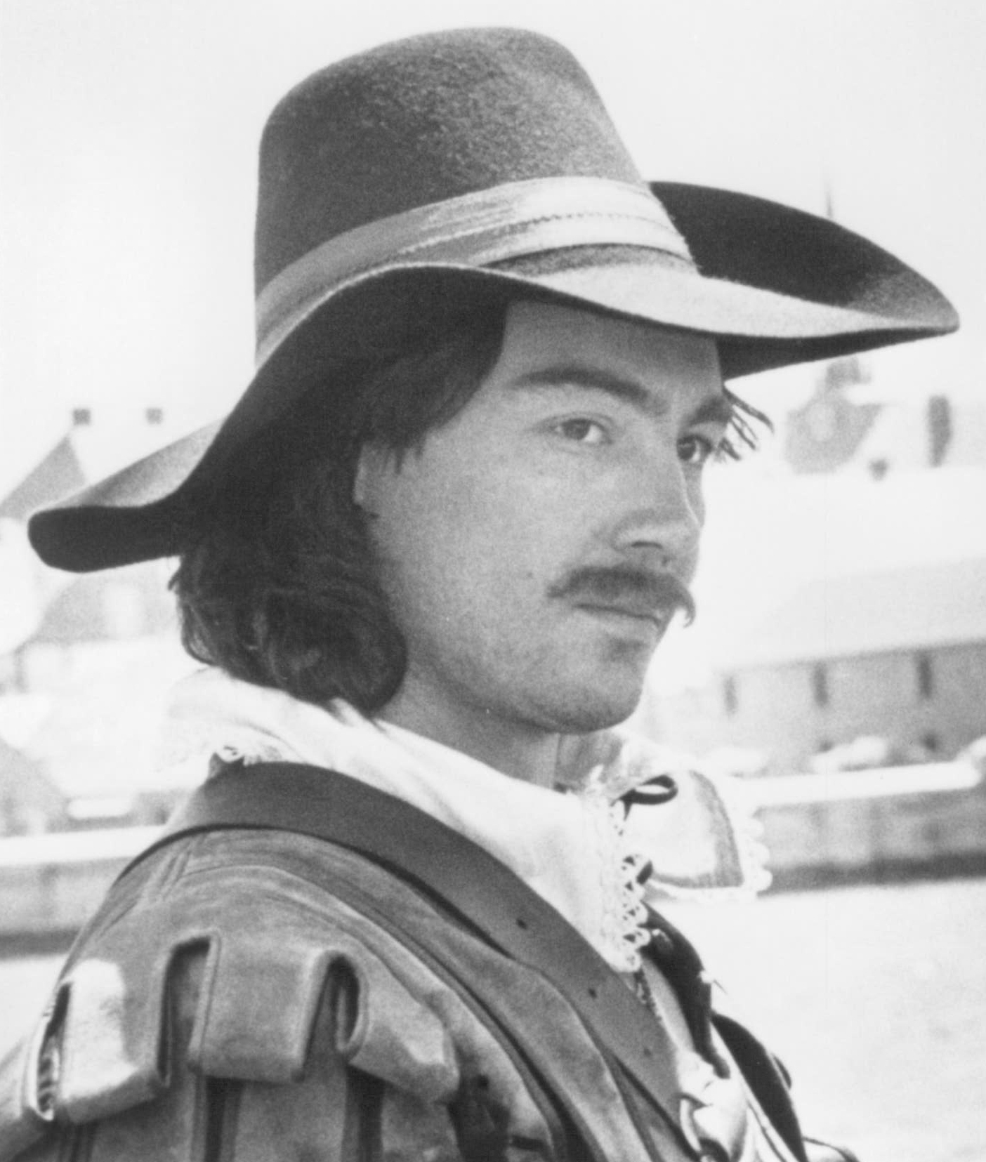 Still of Nathaniel Parker in Squanto: A Warrior's Tale (1994)