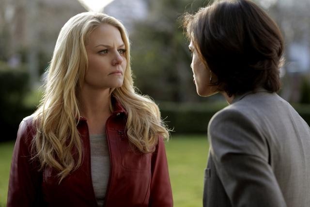 Still of Jennifer Morrison and Lana Parrilla in Once Upon a Time (2011)