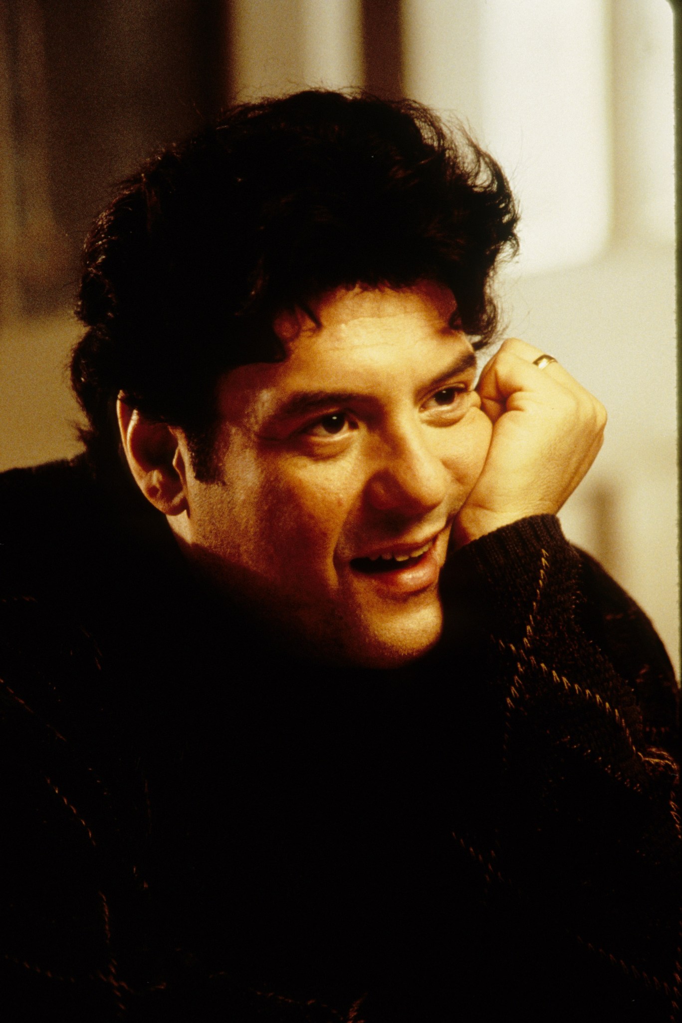 Still of Robert Pastorelli in Michael (1996)