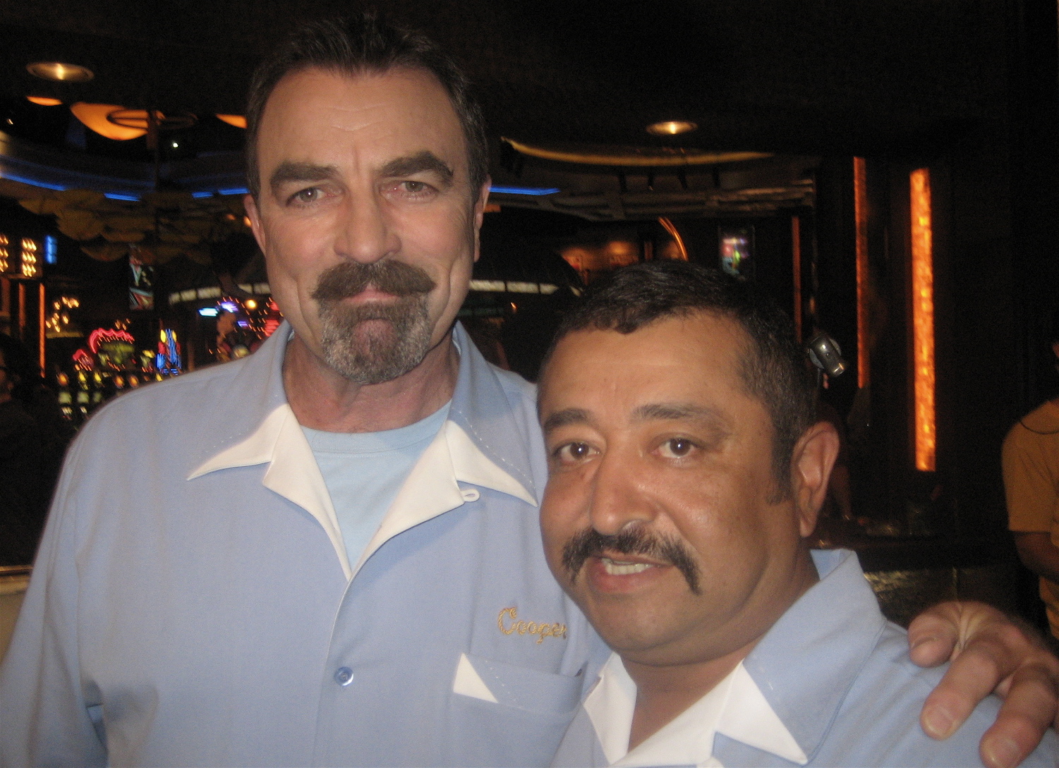 Tom Selleck & Alejandro on the set of Las Vegas