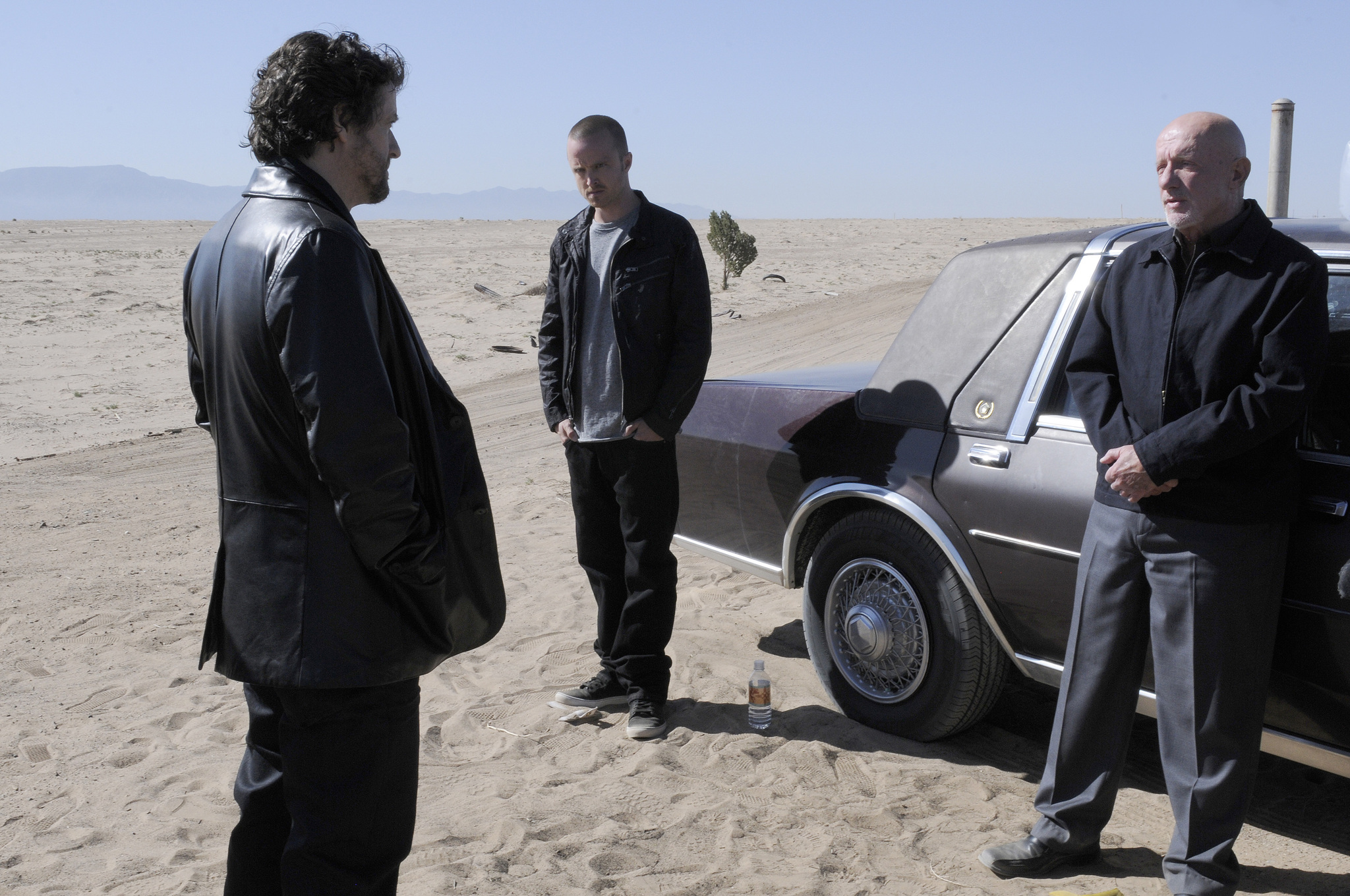 Still of Jonathan Banks, Aaron Paul and Ursula Coyote in Brestantis blogis (2008)