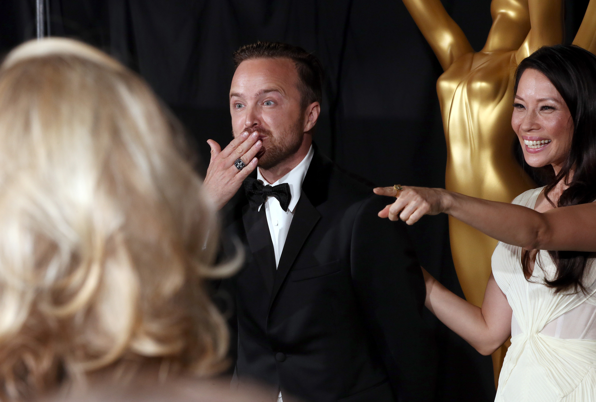 Lucy Liu and Aaron Paul at event of The 66th Primetime Emmy Awards (2014)