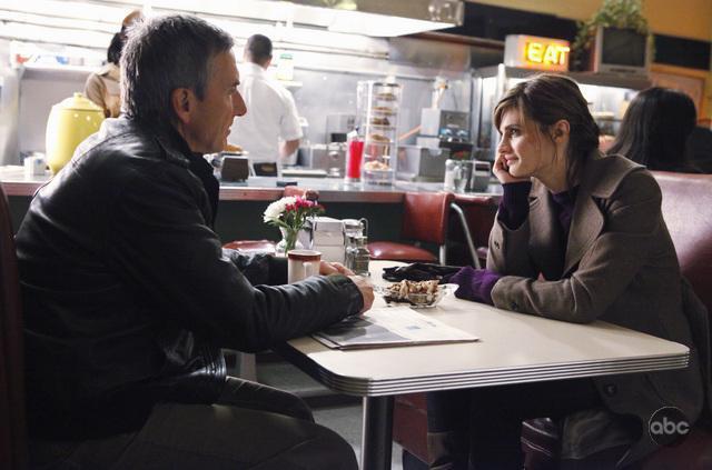 Still of Scott Paulin and Stana Katic in Kastlas (2009)