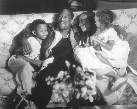 Still of Martin Lawrence, Samaria Graham, Penny Bae Bridges and Marcus T. Paulk in Nothing to Lose (1997)