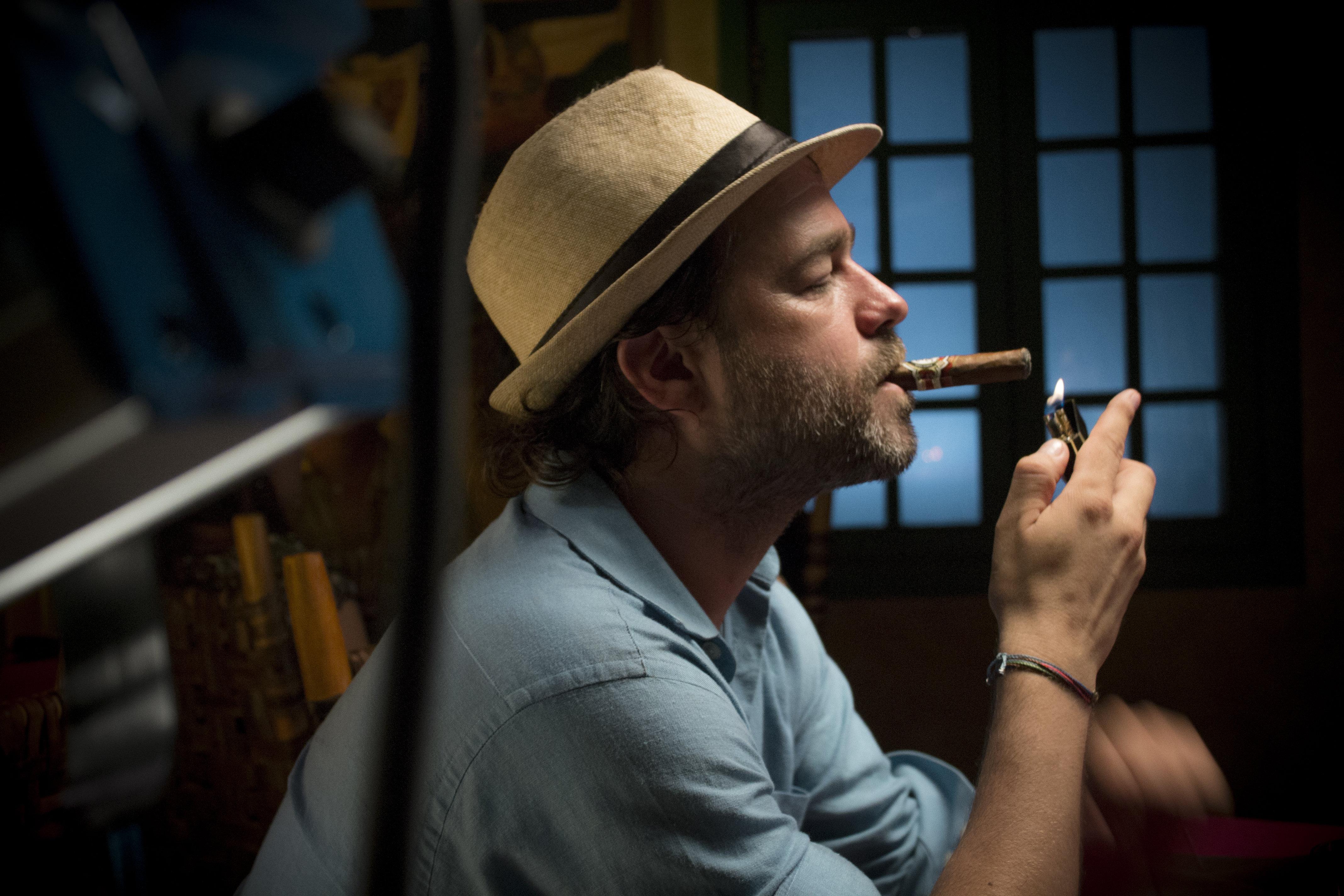 Gastón Pauls on set, Vintage Pearl at West Bay, Roatán Honduras