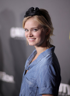 Sara Paxton at event of Call of Duty: Black Ops (2010)