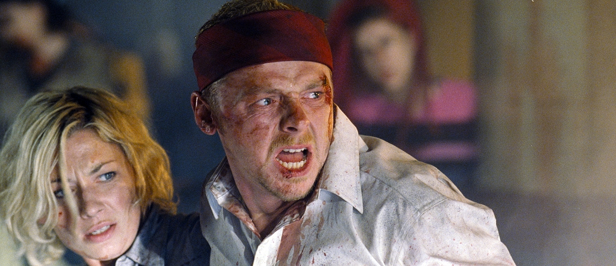 Still of Kate Ashfield and Simon Pegg in Shaun of the Dead (2004)