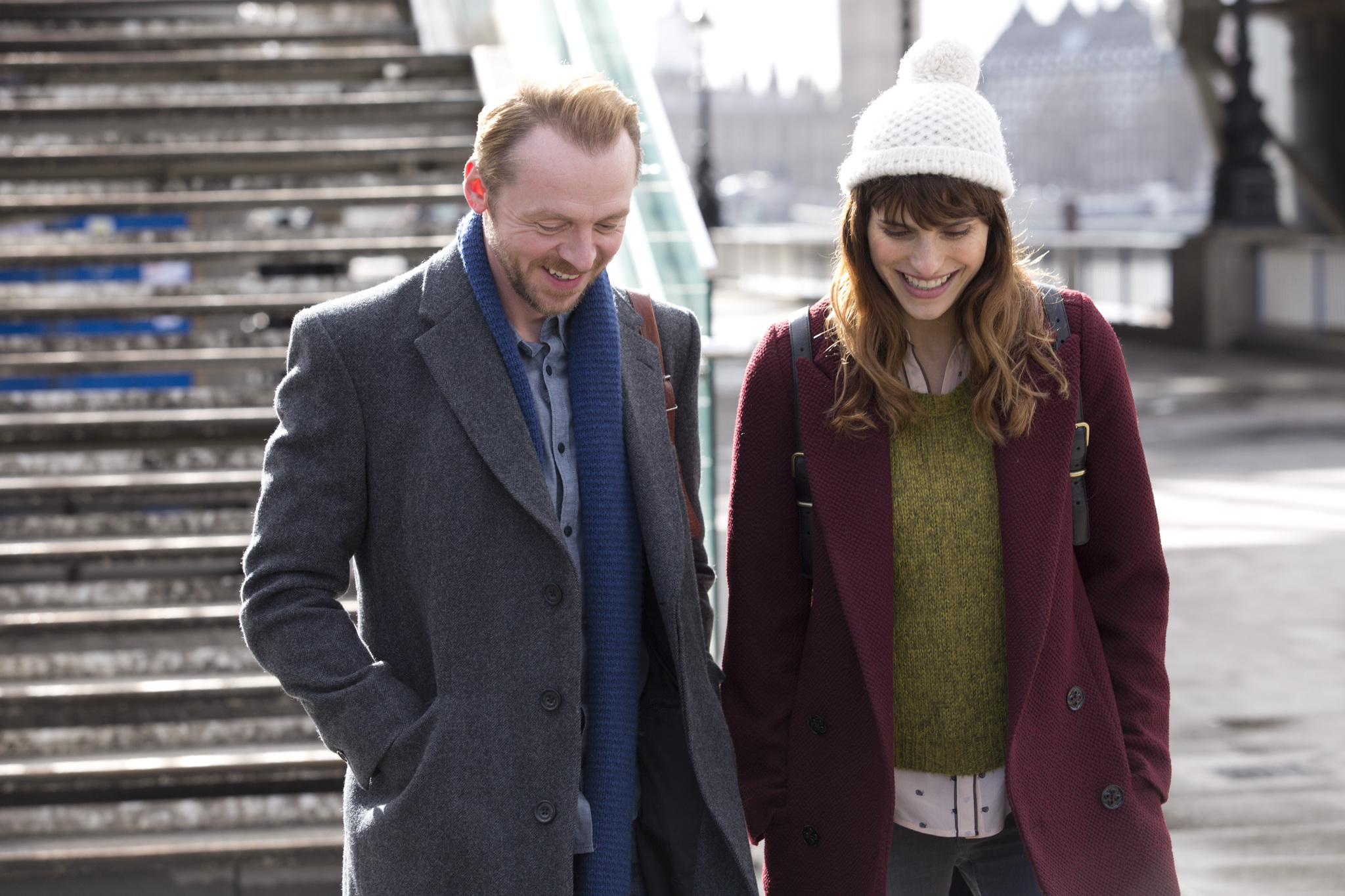 Still of Simon Pegg and Lake Bell in Pavogtas pasimatymas (2015)