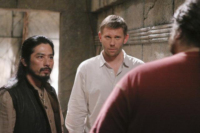 Still of Mark Pellegrino and Hiroyuki Sanada in Dinge (2004)