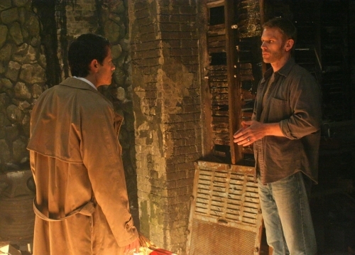 Still of Misha Collins and Mark Pellegrino in Supernatural (2005)