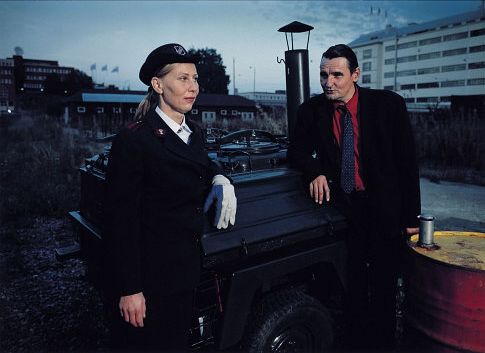 Still of Kati Outinen and Markku Peltola in Zmogus be praeities (2002)