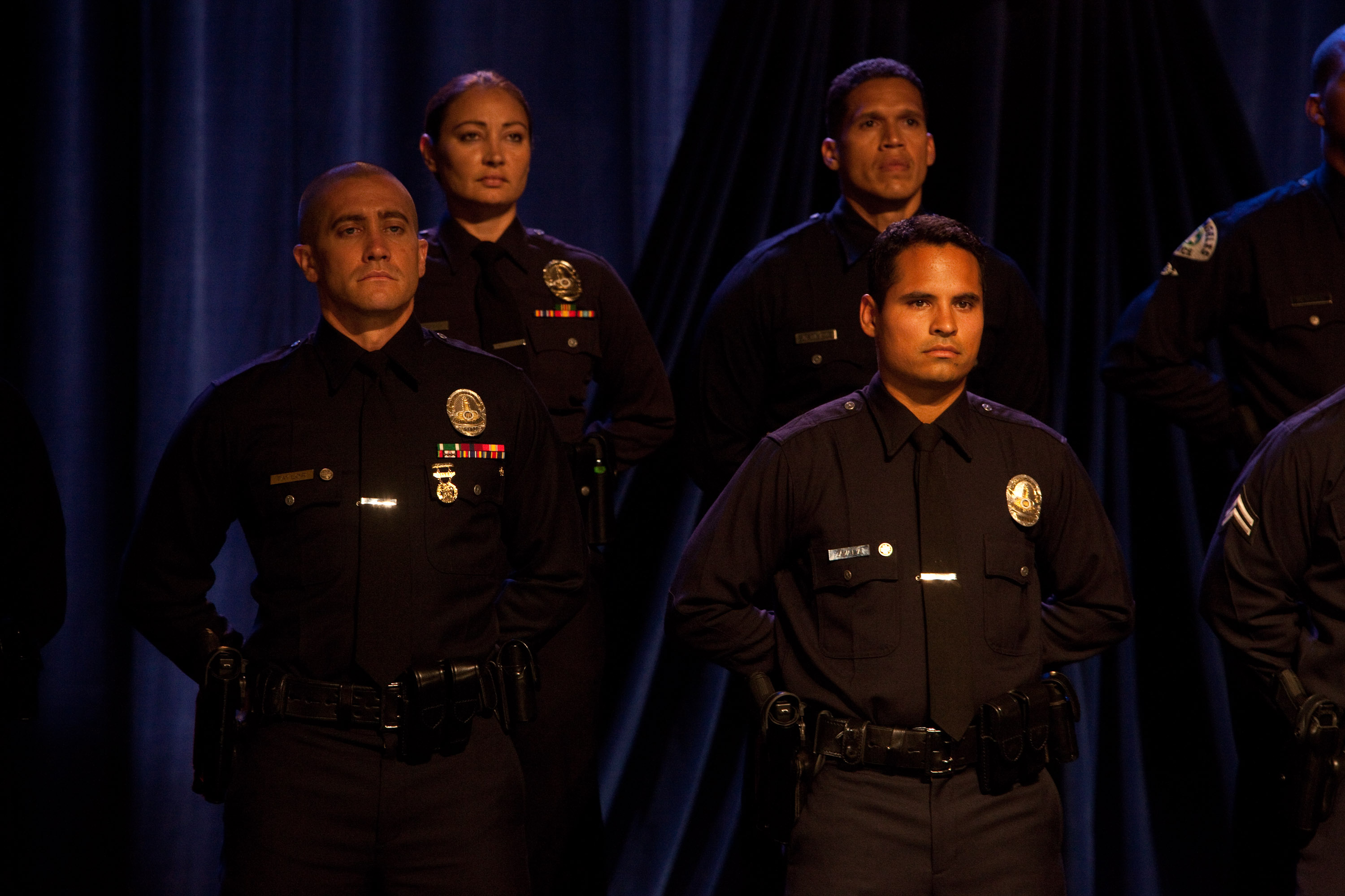 Still of Jake Gyllenhaal and Michael Peña in End of Watch (2012)