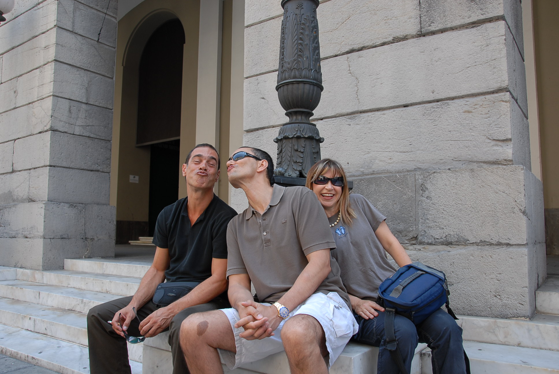 Vincent with Alfredo Tucci (Managing Director of Budo Magazine) and the ever beautiful action star Cynthia Rothrock in Genoa, Italy