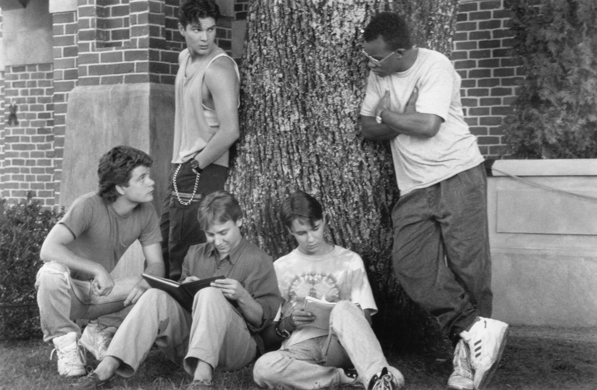 Still of Sean Astin, Wil Wheaton, Keith Coogan, George Perez and T.E. Russell in Toy Soldiers (1991)