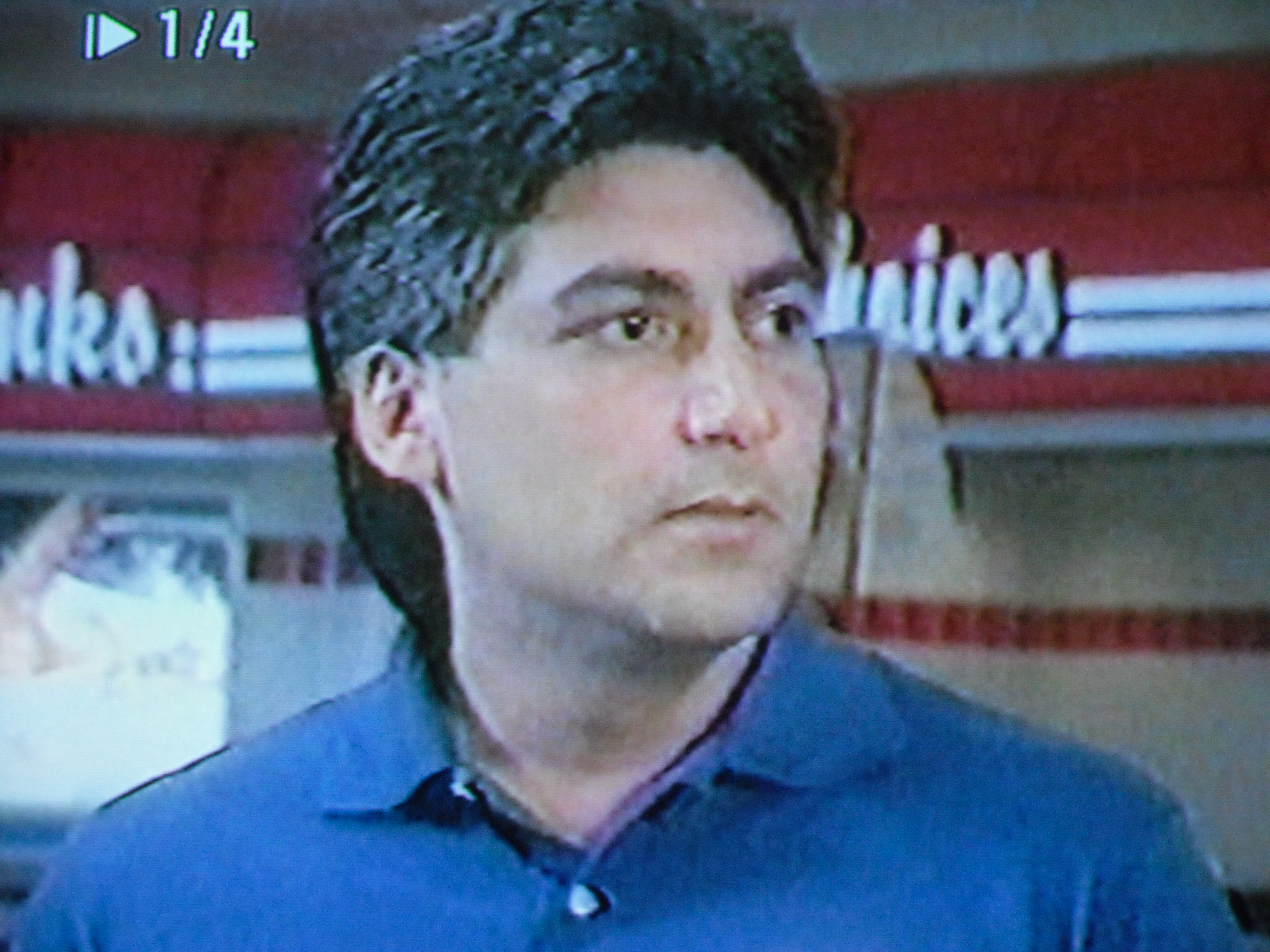 Gustavo Perez in the Split Second commercial as the store manager & cashier. It was a 7-11 & Circle K type of commercial(With Lines!!)