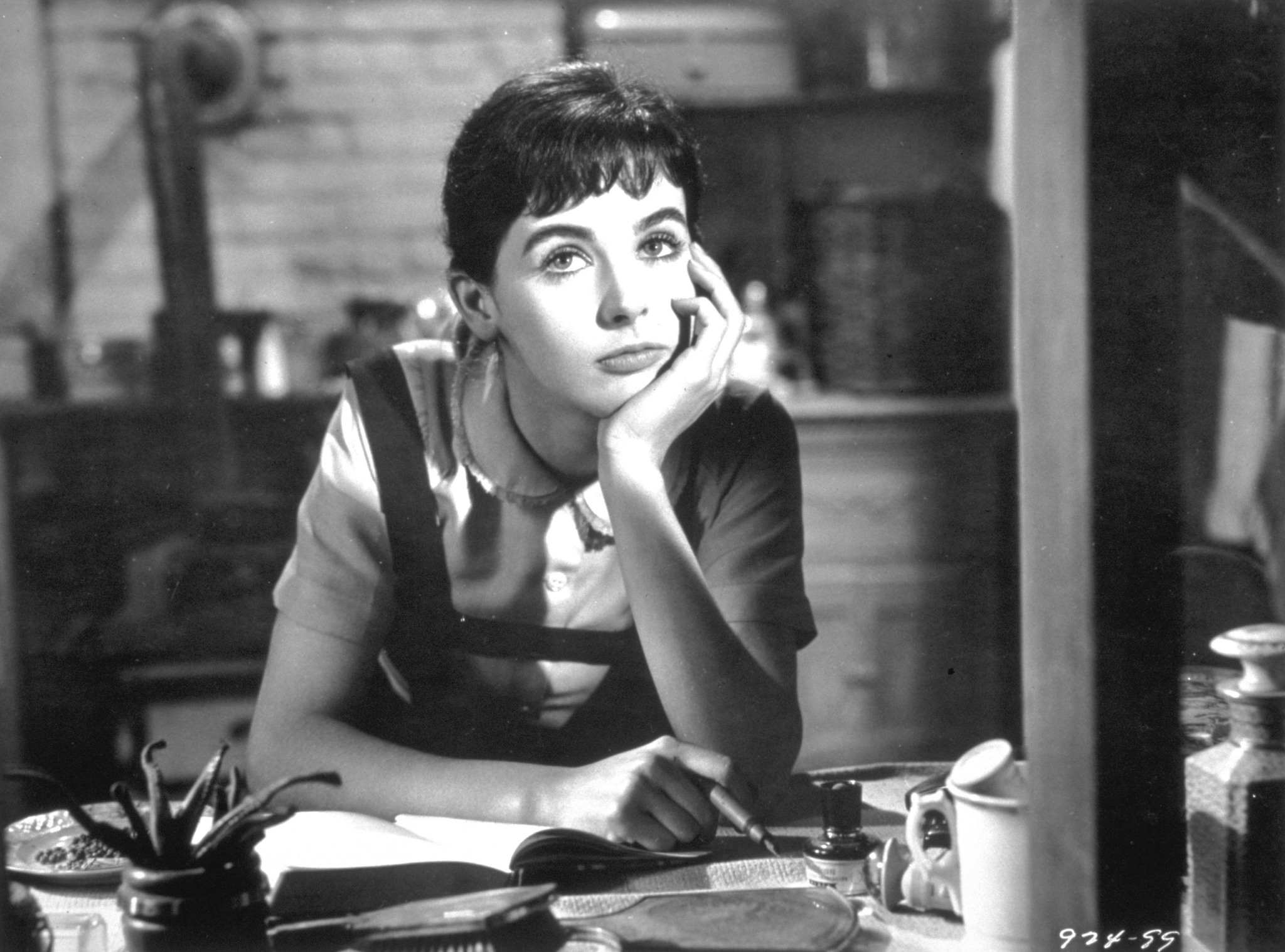 Still of Millie Perkins in The Diary of Anne Frank (1959)