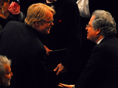 Philip Seymour Hoffman and Itzhak Perlman at event of The 78th Annual Academy Awards (2006)
