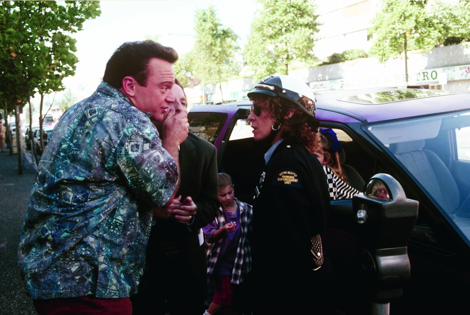 Still of Tom Arnold and Rhea Perlman in Carpool (1996)