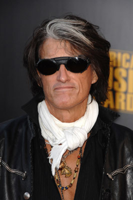 Joe Perry at event of 2009 American Music Awards (2009)