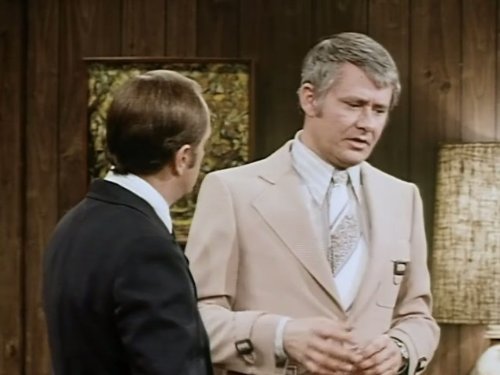 Still of Roger Perry in The Bob Newhart Show (1972)