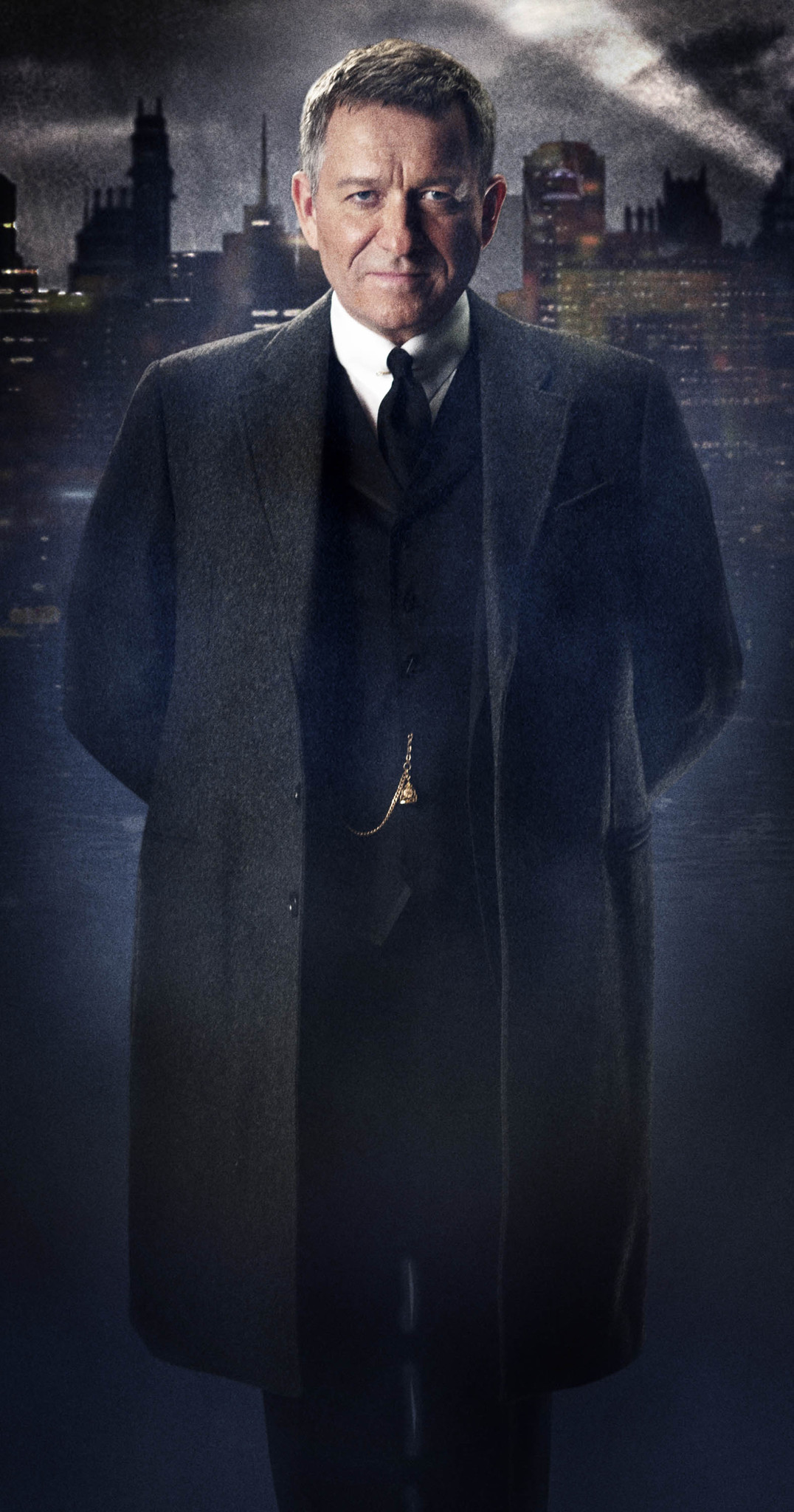 Still of Sean Pertwee in Gotham: Pilot (2014)
