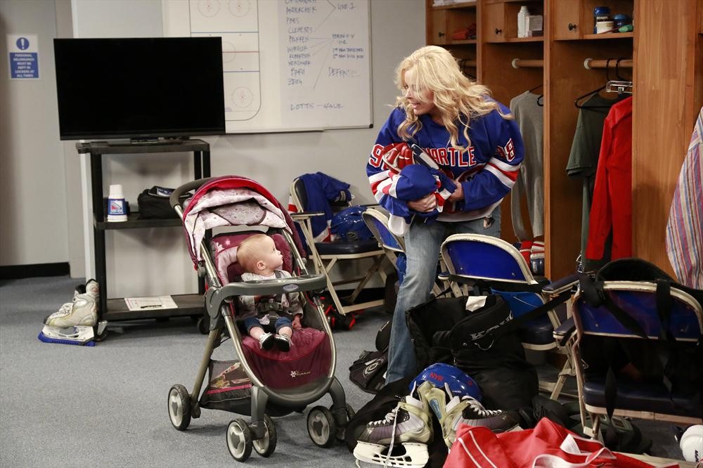 Still of Melissa Peterman in Baby Daddy (2012)