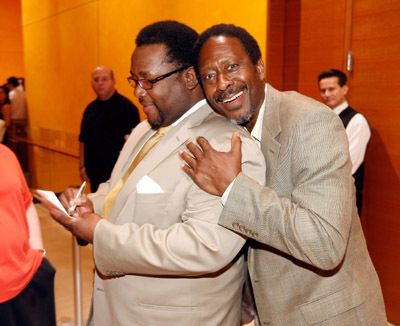Clarke Peters and Wendell Pierce at event of Blake (2002)