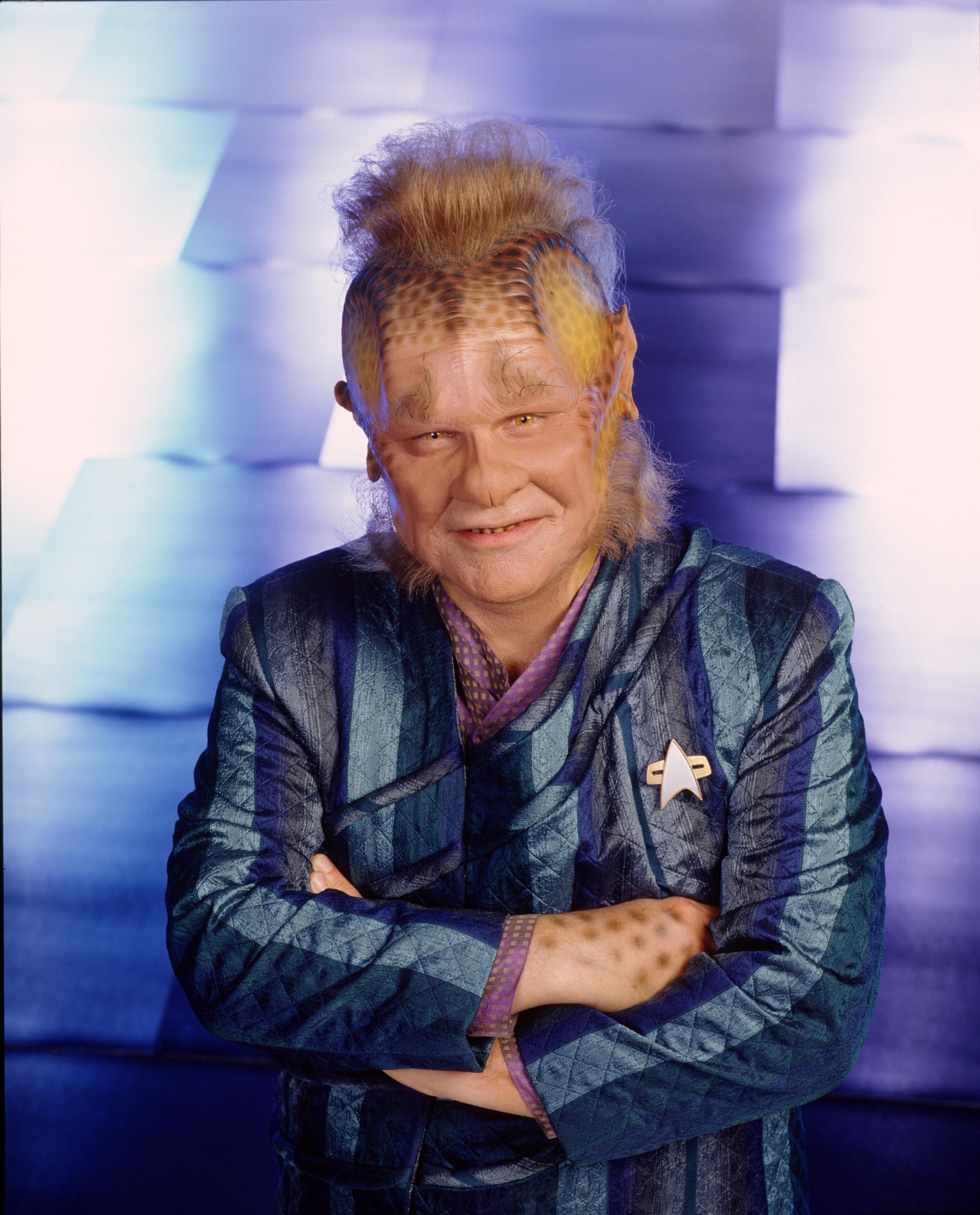 Still of Ethan Phillips in Star Trek: Voyager (1995)