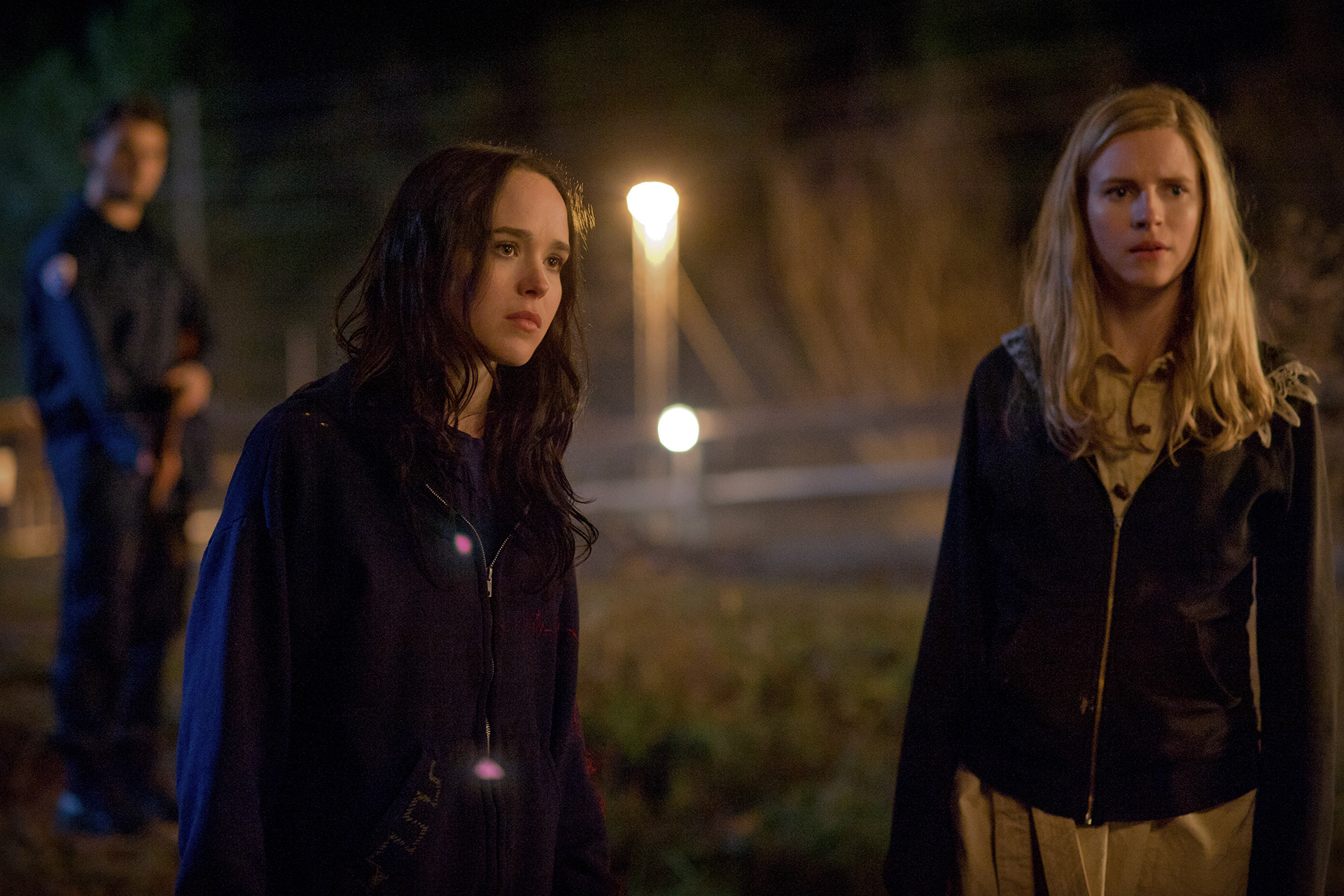 Still of Ellen Page and Brit Marling in The East (2013)