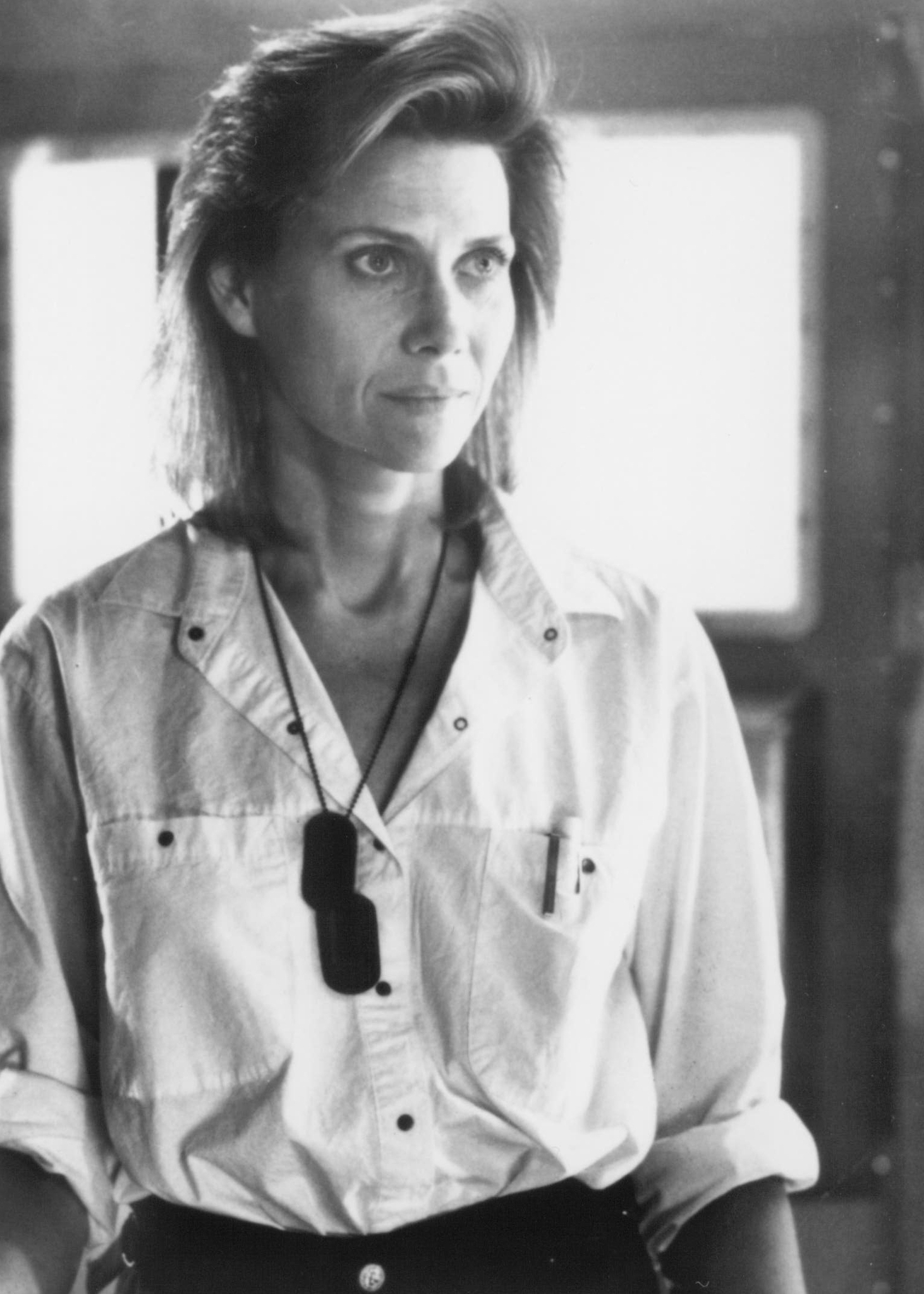 Still of Cindy Pickett in DeepStar Six (1989)