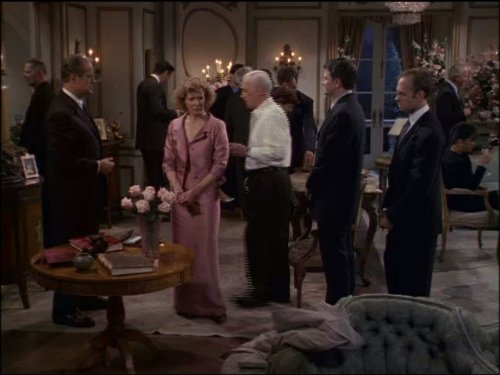 Still of Kelsey Grammer, David Hyde Pierce, John Mahoney and Barbara Babcock in Frasier (1993)