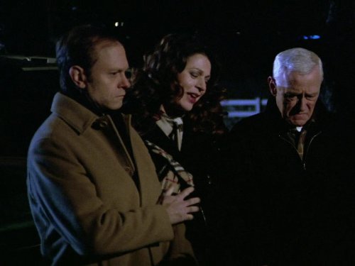 Still of David Hyde Pierce and John Mahoney in Frasier (1993)