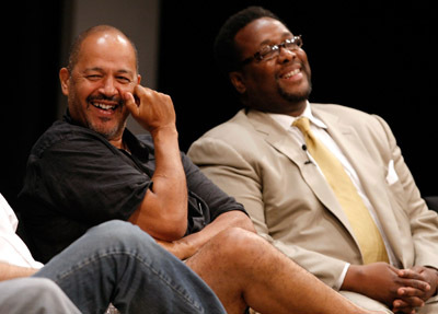 Clark Johnson and Wendell Pierce at event of Blake (2002)