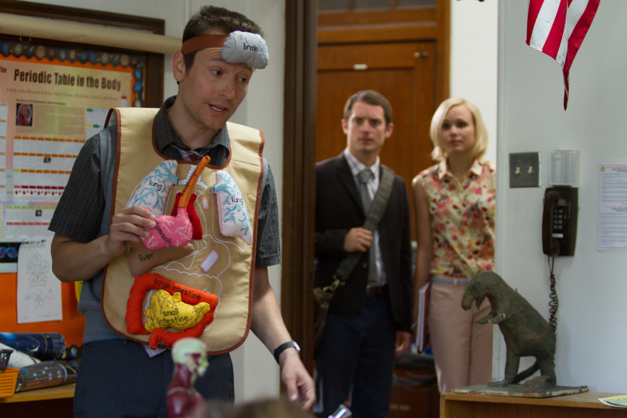 Still of Elijah Wood, Alison Pill and Leigh Whannell in Cooties (2014)