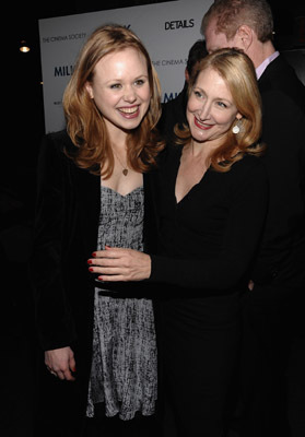 Patricia Clarkson and Alison Pill at event of Milk (2008)