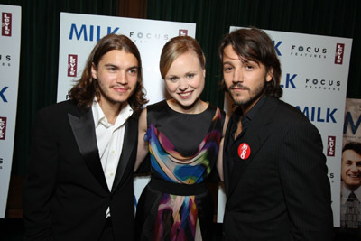 Emile Hirsch, Diego Luna and Alison Pill at event of Milk (2008)