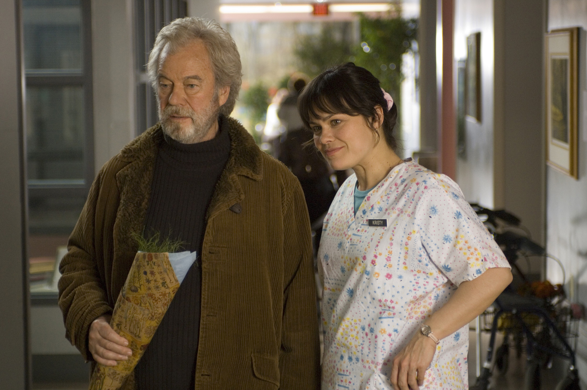 Still of Gordon Pinsent and Kristen Thomson in Away from Her (2006)