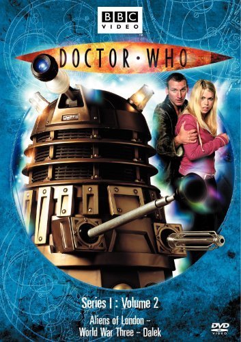 Christopher Eccleston and Billie Piper in Doctor Who (2005)