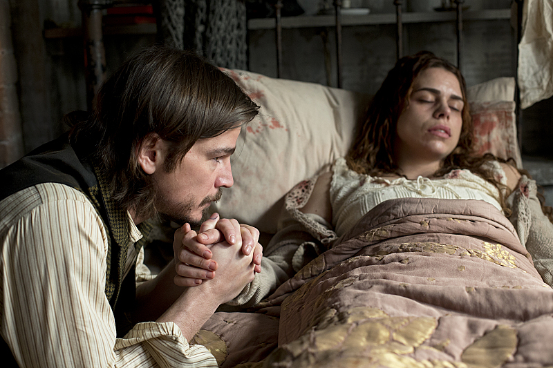 Still of Josh Hartnett and Billie Piper in Penny Dreadful (2014)