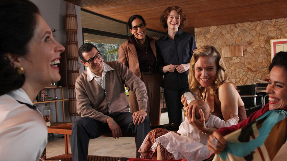 Still of Miranda Otto, Tracy Middendorf, Glória Pires and Marcello Airoldi in Flores Raras (2013)