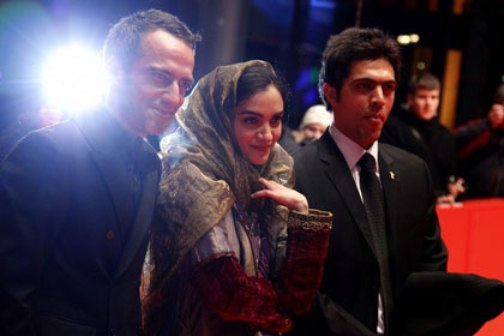 Rafi Pitts, Mitra Hajjar and Hassan Ghalenoi on the red carpet of 