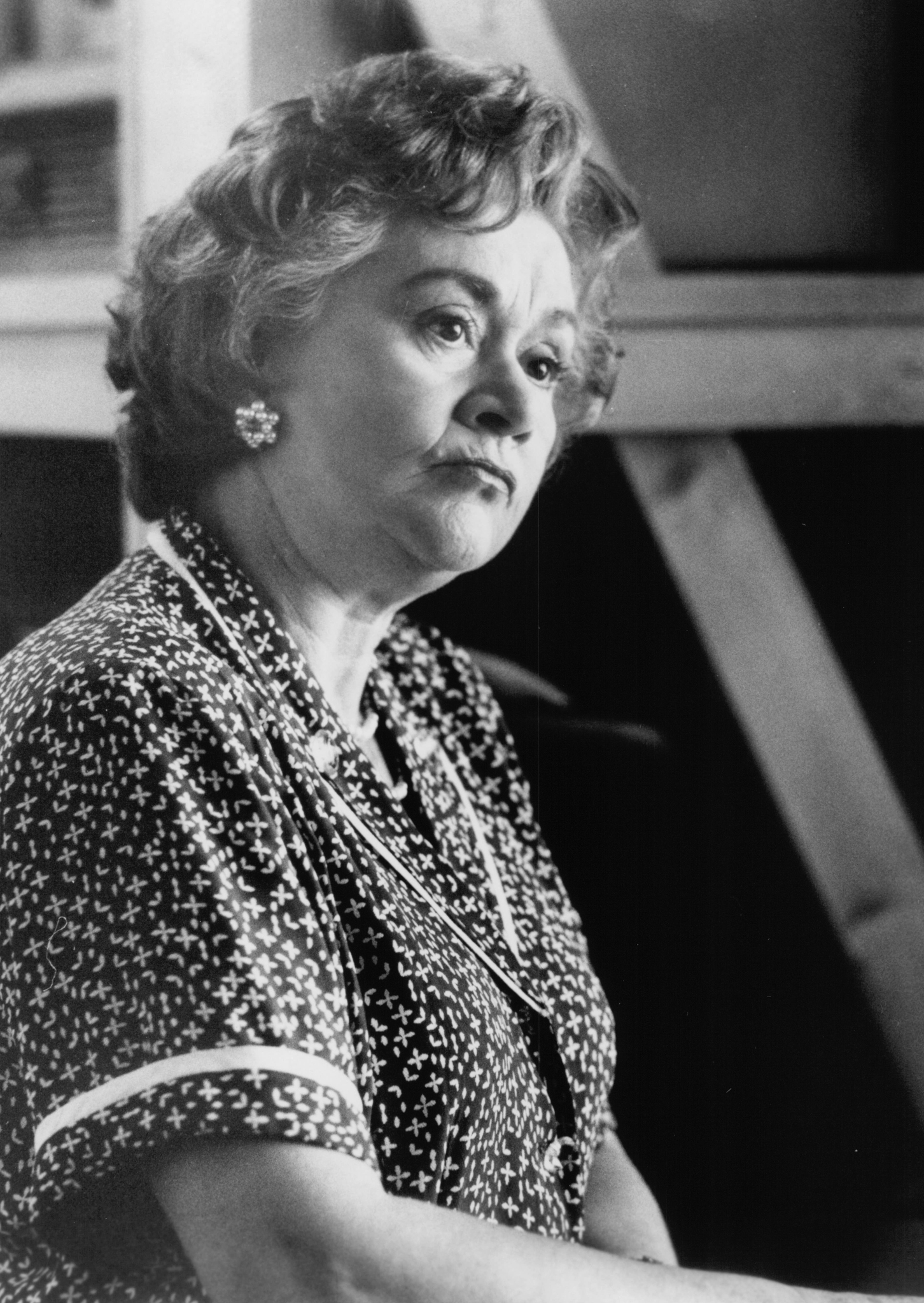 Still of Joan Plowright in Avalon (1990)