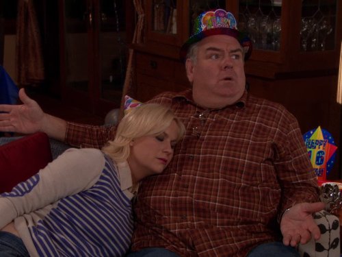 Still of Jim O'Heir and Amy Poehler in Parks and Recreation (2009)